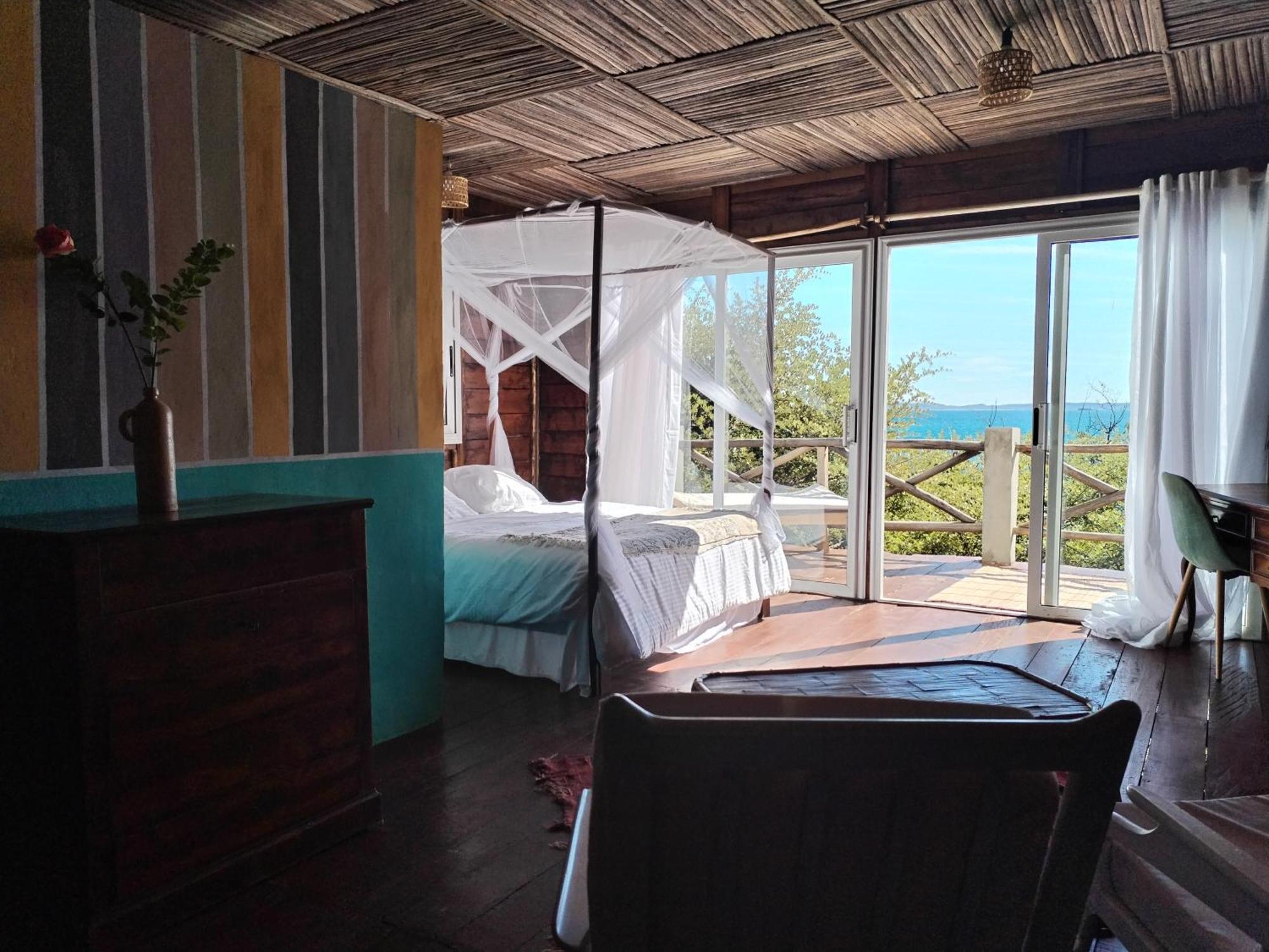 Hotel Riziky Antsiranana Exteriör bild