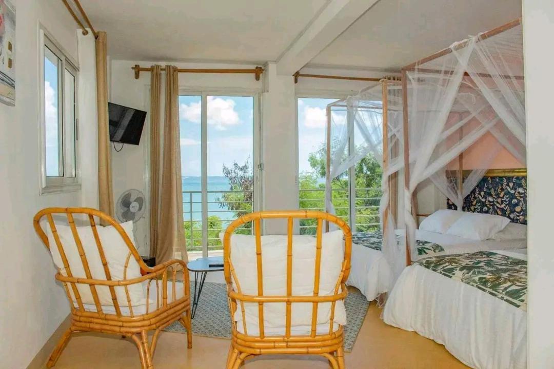Hotel Riziky Antsiranana Exteriör bild